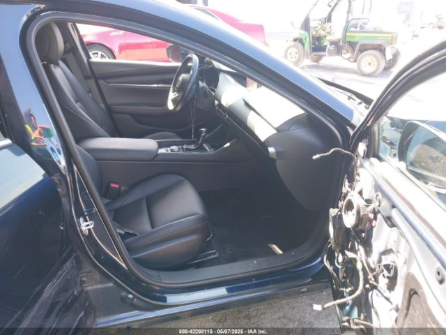 JM1BPBKL3M1402652 Mazda Mazda3 Hatchback Select