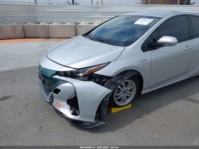 JTDKARFPXH3053894 Toyota Prius Prime Premium