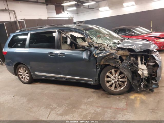 5TDDK3DC3FS100407 Toyota Sienna Xle 7 Passenger