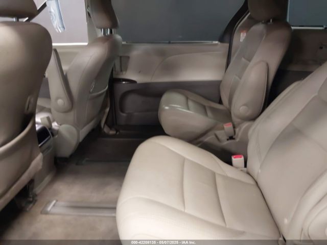 5TDDK3DC3FS100407 Toyota Sienna Xle 7 Passenger