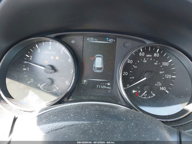JN8AT2MV4HW021556 Nissan Rogue