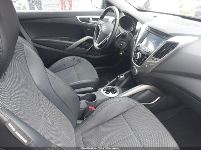 KMHTC6AD6EU184414 Hyundai Veloster Base W/black