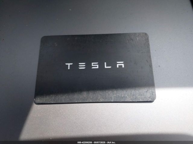 7SAYGDEF8NF541196 Tesla Model Y Performance Dual Motor All-wheel Drive