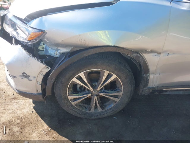 JN8AT2MV5JW318633 Nissan Rogue Sl