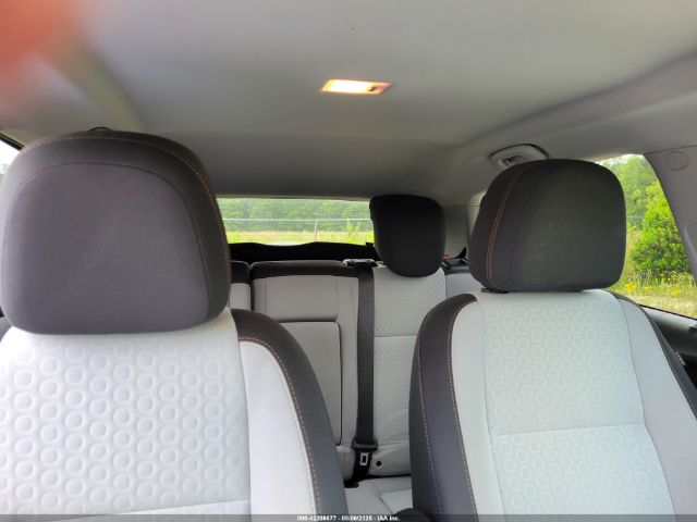3GNCJKSB7KL311989 Chevrolet TRAX LS