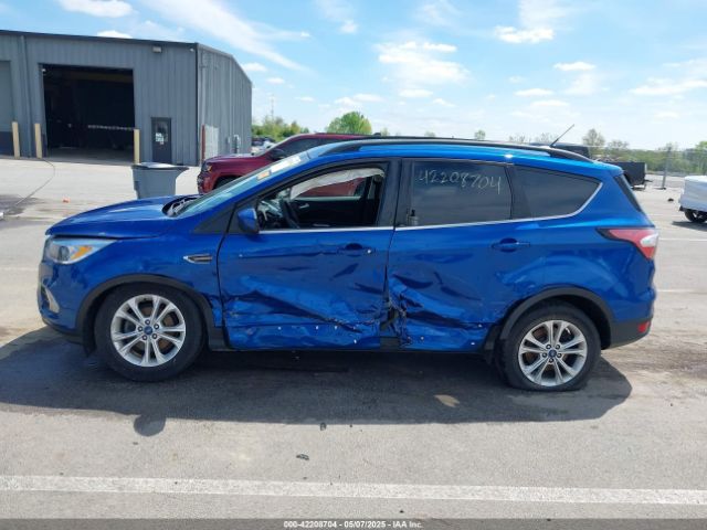 1FMCU0GD7JUB40630 Ford ESCAPE SE
