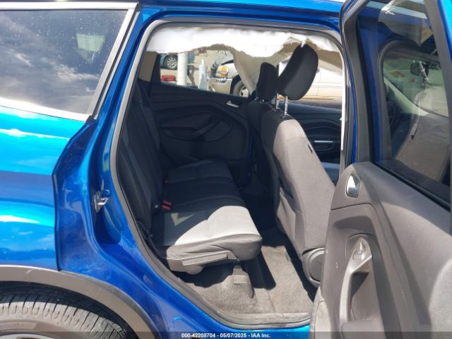 1FMCU0GD7JUB40630 Ford ESCAPE SE