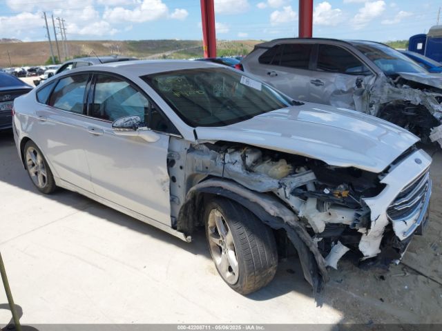 3FA6P0HD2FR222034 Ford FUSION SE