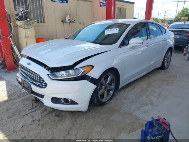 3FA6P0HD2FR222034 Ford FUSION SE