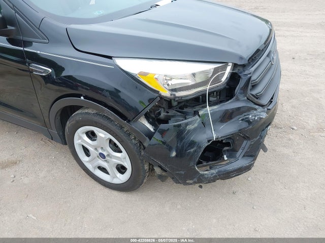 1FMCU0F77HUA98904 Ford ESCAPE S