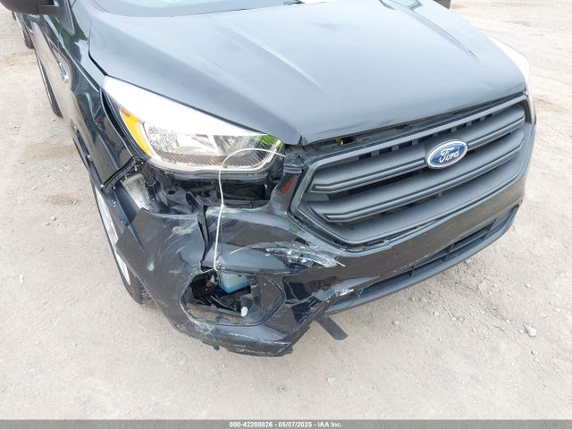 1FMCU0F77HUA98904 Ford ESCAPE S