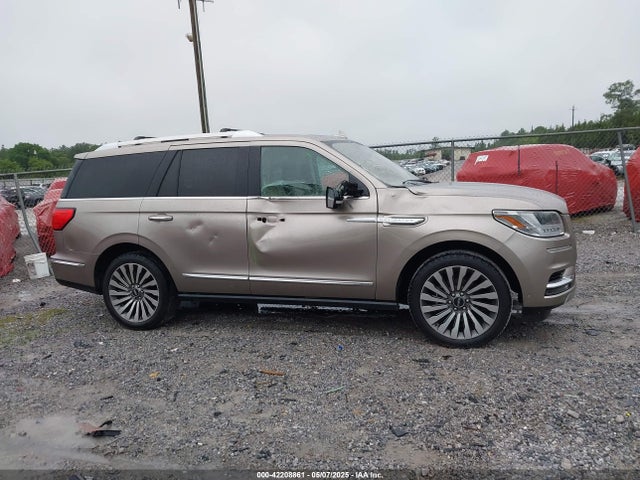 5LMJJ2LT5JEL12492 Lincoln Navigator Reserve