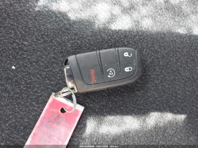 3C4NJDBB0JT142314 Jeep Compass Latitude 4x4