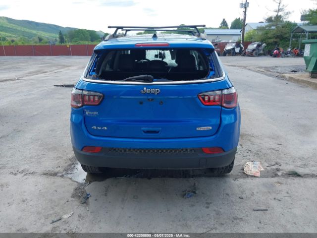 3C4NJDBB0JT142314 Jeep Compass Latitude 4x4