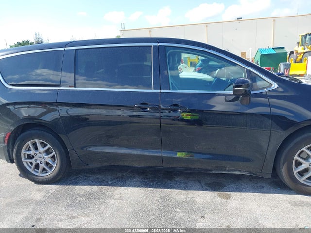 Chrysler Pacifica Touring L 2024 2C4RC1BG0RR143368 Image 13