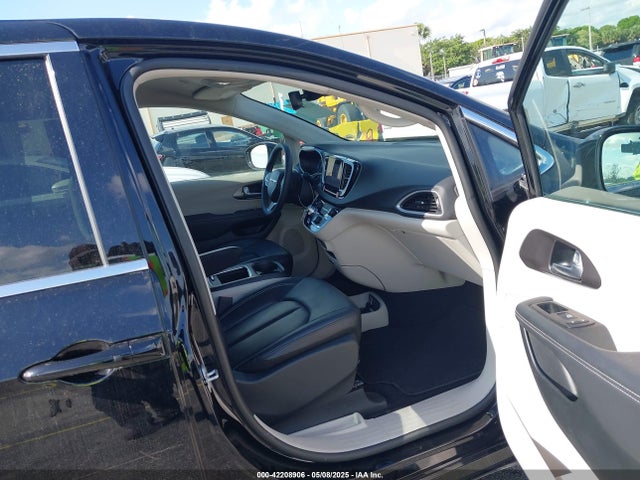 Chrysler Pacifica Touring L 2024 2C4RC1BG0RR143368 Image 5