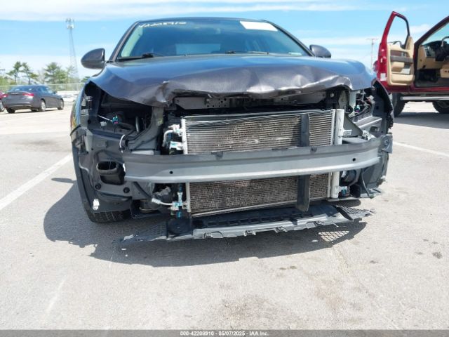 1G1PC5SB3E7418738 Chevrolet Cruze 1lt Auto