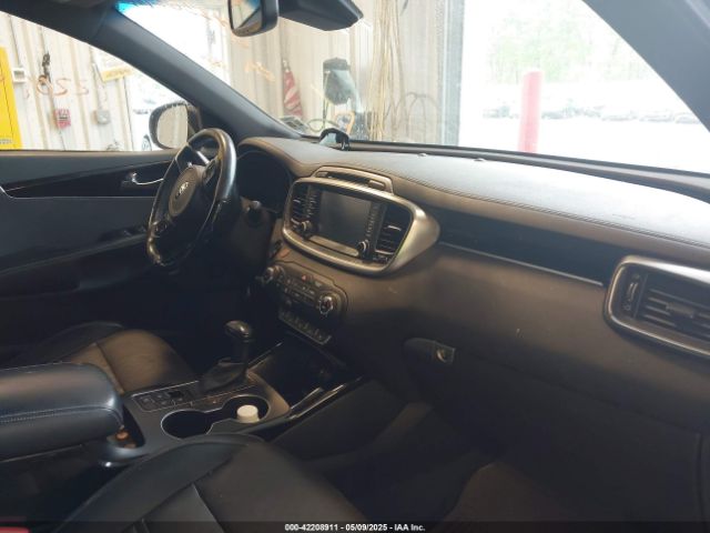 2018 KIA SORENTO 5XYPKDA55JG396366 Photo 4