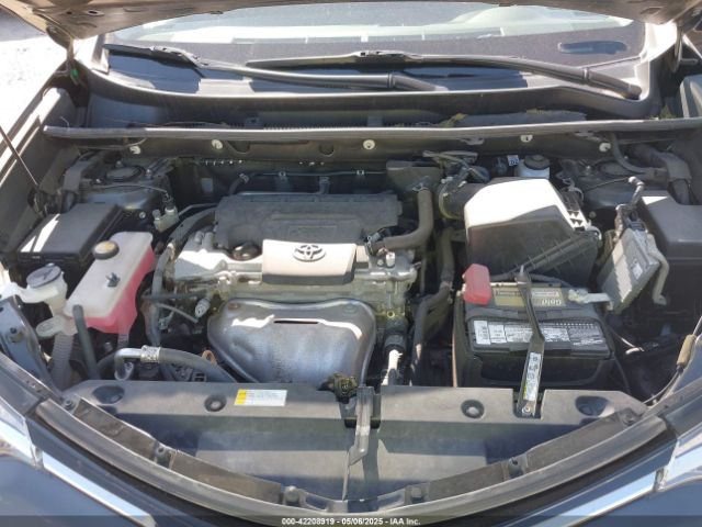 2T3RFREV8JW837252 Toyota Rav4 Xle