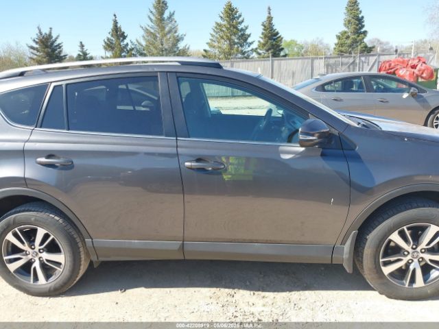 2T3RFREV8JW837252 Toyota Rav4 Xle