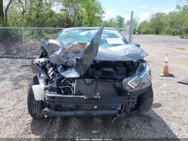 3N1CN8DV5ML897136 Nissan Versa S Xtronic Cvt