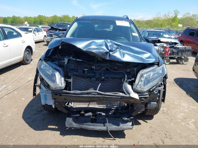 5N1AT2MV0EC779530 Nissan ROGUE SV