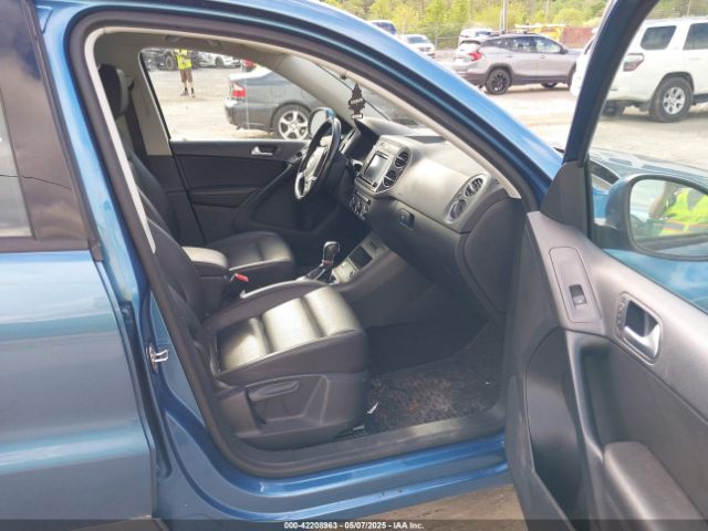 WVGAV7AX8HK019708 Volkswagen Tiguan 2.0t/2.0t S