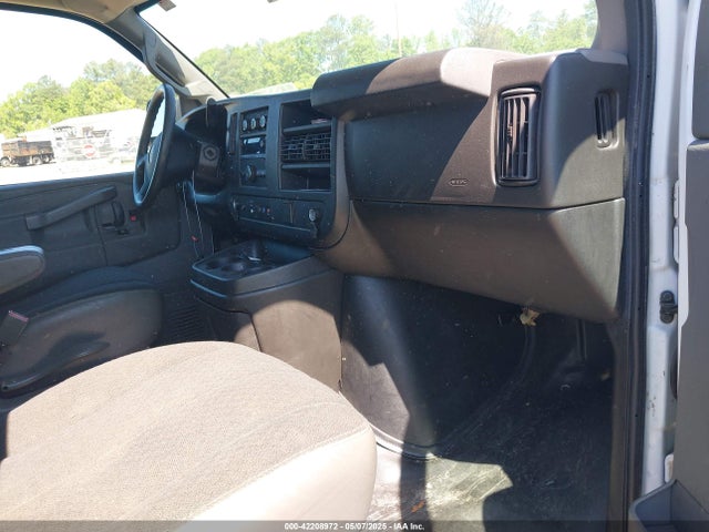 1GTW7AFG2L1183562 GMC Savana Cargo Rwd 2500 Regular Wheelbase Work Van