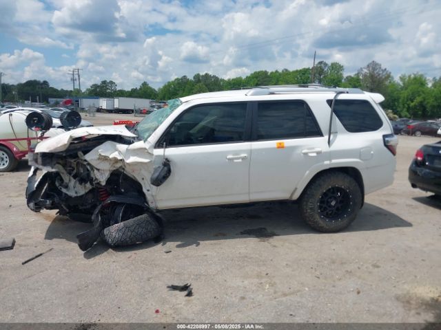 JTEZU5JR5E5078785 Toyota 4RUNNER SR5