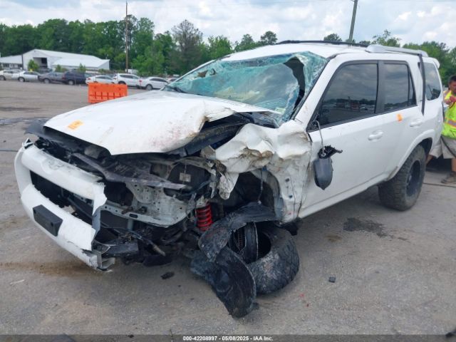 JTEZU5JR5E5078785 Toyota 4RUNNER SR5