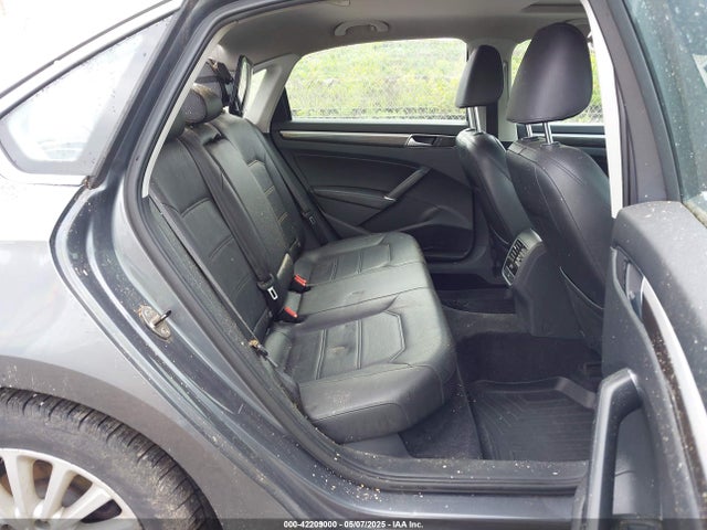 1VWBT7A34GC031517 Volkswagen Passat 1.8t Se