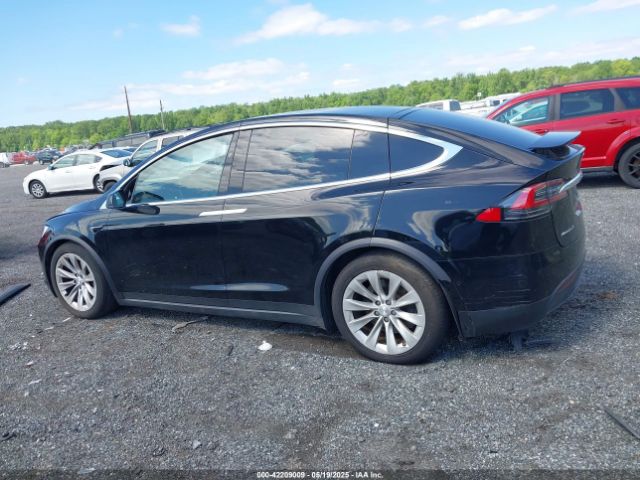 5YJXCDE27HF049989 Tesla 2017