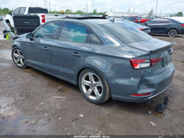 WAUB8GFF2H1012840 Audi A3 2.0t Premium