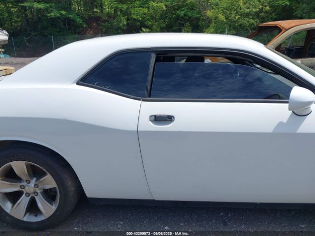 2C3CDZAG8HH568493 Dodge Challenger Sxt
