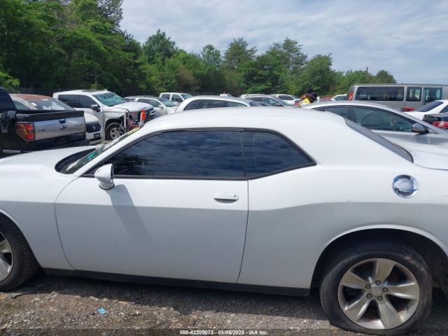 2C3CDZAG8HH568493 Dodge Challenger Sxt