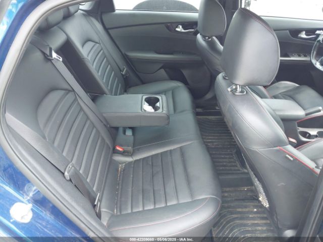 3KPF44AC3ME389955 KIA FORTE GT