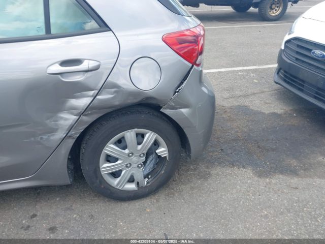 2023 KIA RIO 5-DOOR 3KPA25AD9PE520437 Photo 5