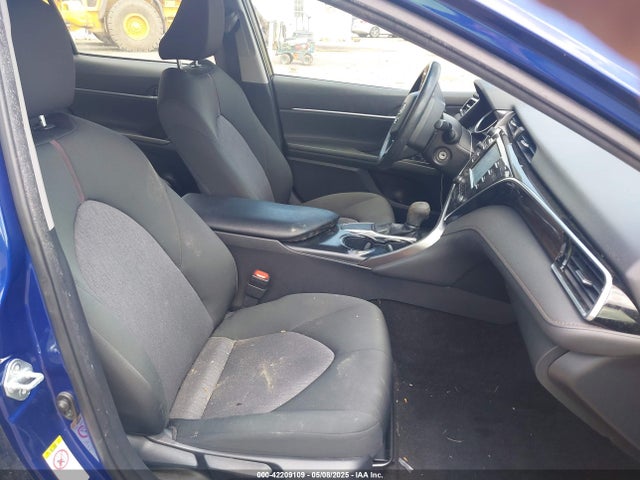 JTNB11HKXJ3042883 Toyota CAMRY LE