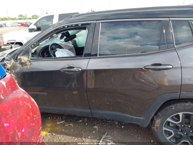3C4NJDDB5KT722107 Jeep Compass Trailhawk 4x4