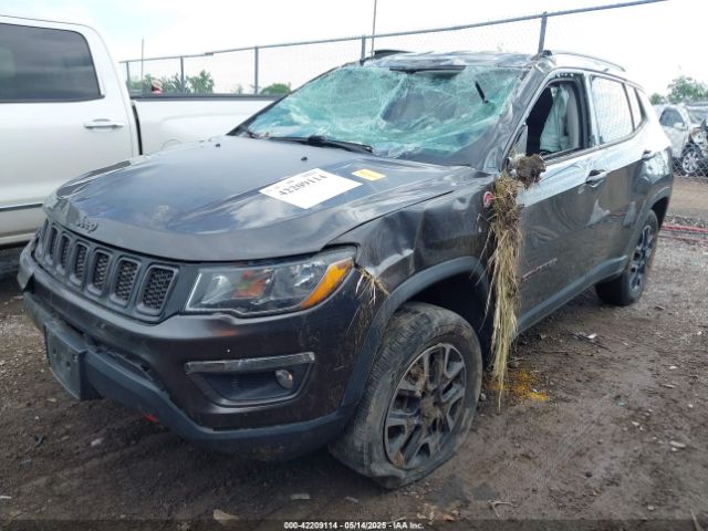 3C4NJDDB5KT722107 Jeep Compass Trailhawk 4x4