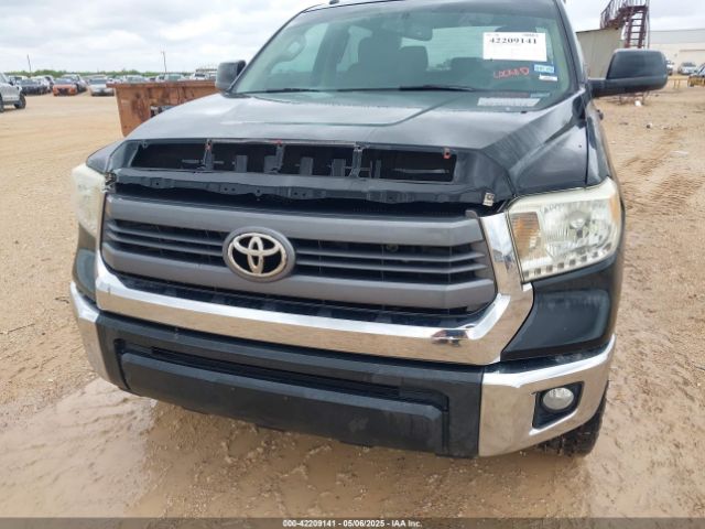 5TFDW5F15EX355225 Toyota Tundra Sr5 5.7l V8