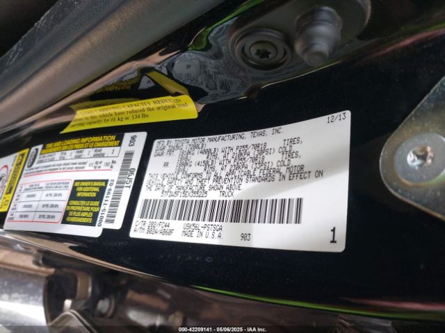 5TFDW5F15EX355225 Toyota Tundra Sr5 5.7l V8