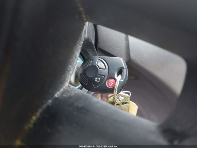 1FMCU0GD7JUA40981 Ford ESCAPE SE