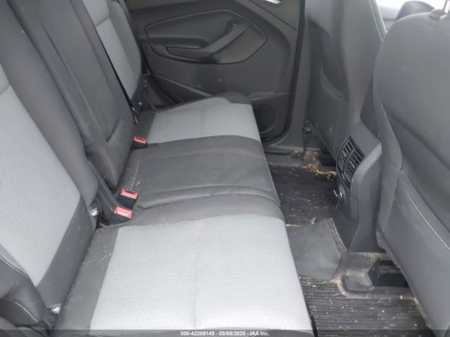 1FMCU0GD7JUA40981 Ford ESCAPE SE