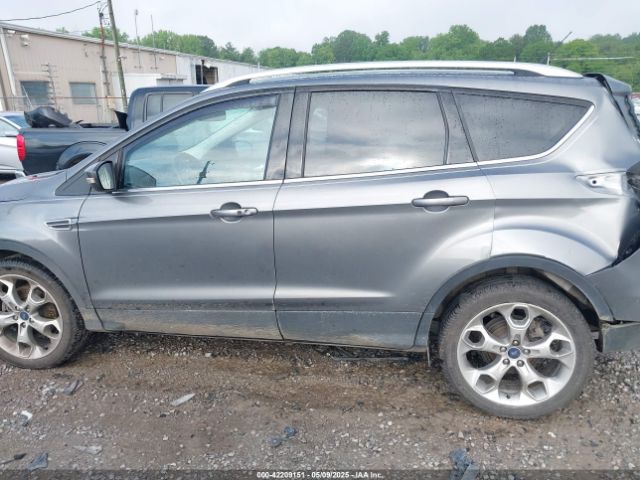 1FMCU0J97EUD22080 Ford Escape Titanium