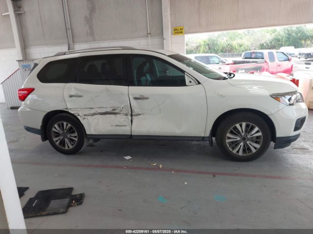 5N1DR2MN5KC627198 Nissan Pathfinder Sl