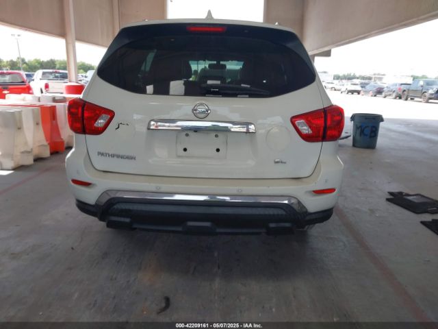 5N1DR2MN5KC627198 Nissan Pathfinder Sl