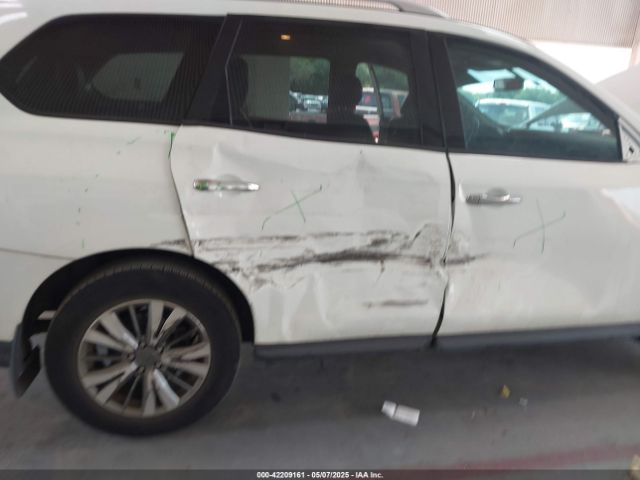 5N1DR2MN5KC627198 Nissan Pathfinder Sl