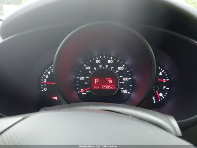 KNDJP3A52J7509933 KIA SOUL +