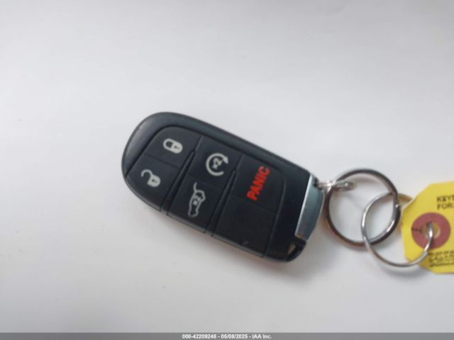 1C4RJFBG7JC378950 Jeep Grand Cherokee Sterling Edition 4x4